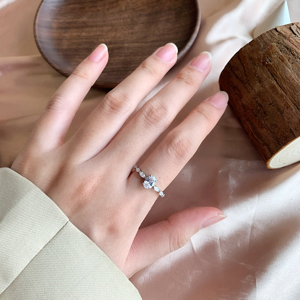 [Kincade Jewelrys]0.75 Carat Luxurious Vibrant Elongated Cushion Cut Daily Ring