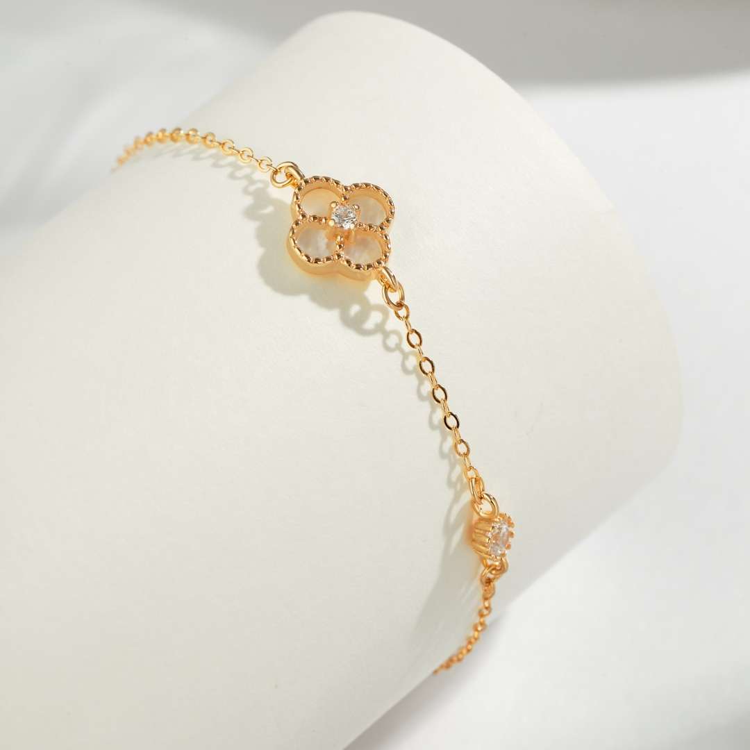 [Kincade Jewelrys]Delicate Four Leaf Clover Bracelet