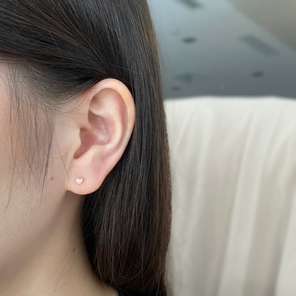 [Kincade Jewelrys]Sparkling Heart Shaped Simple Earrings