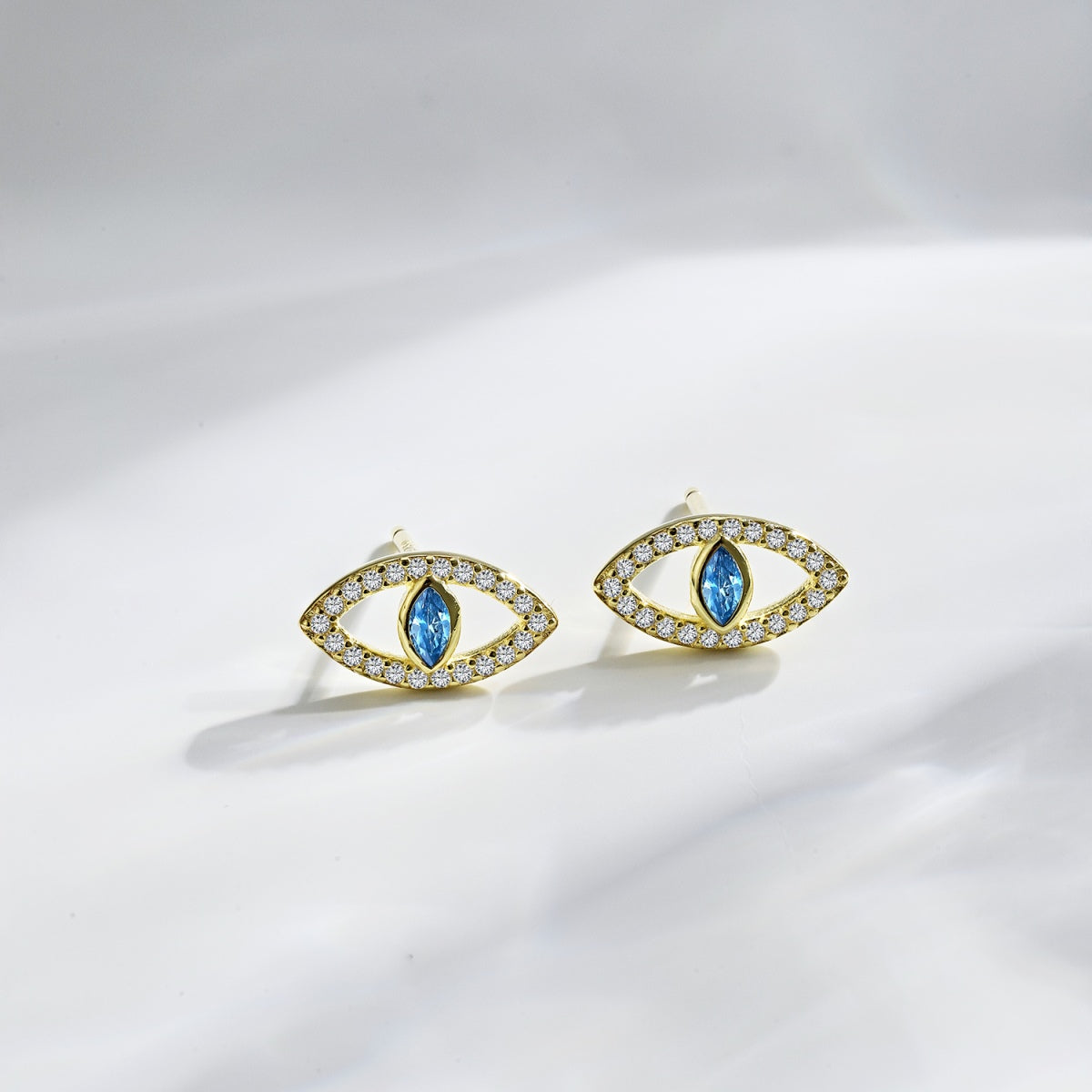 [Kincade Jewelrys]Blue Devil Eyes Hollow Stud Earrings