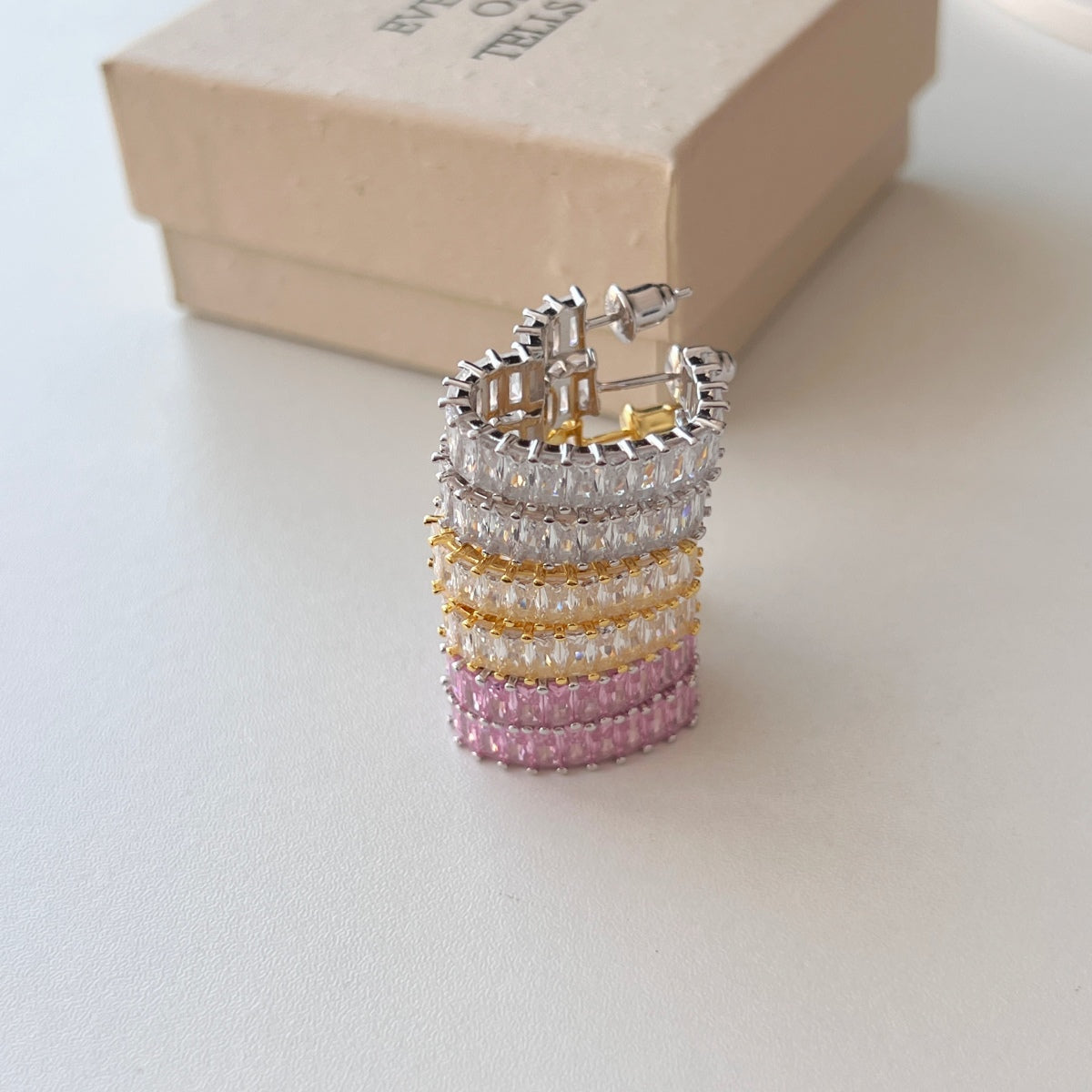 [Kincade Jewelrys]Radiant Heart Cutout Earrings