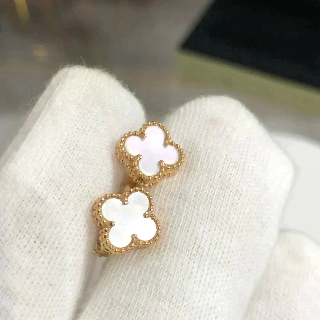 [Kincade Jewelrys]CLOVER MINI 9.5MM WHITE MOP EARRINGS