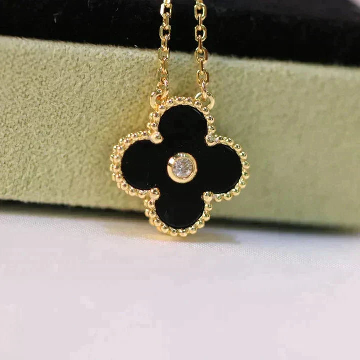 [Kincade Jewelrys]CLOVER 15MM DIAMOND ONYX NECKLACE