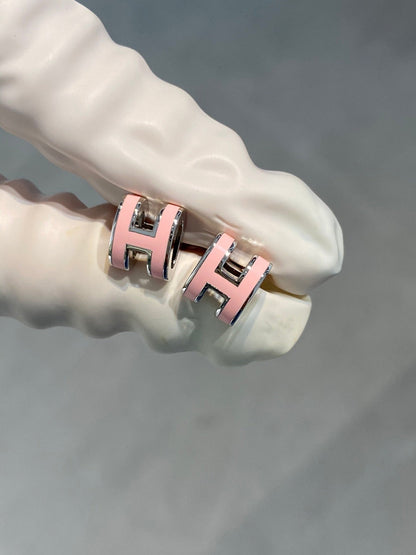 [Kincade Jewelrys]MINI POP H SILVER EARRINGS PINK