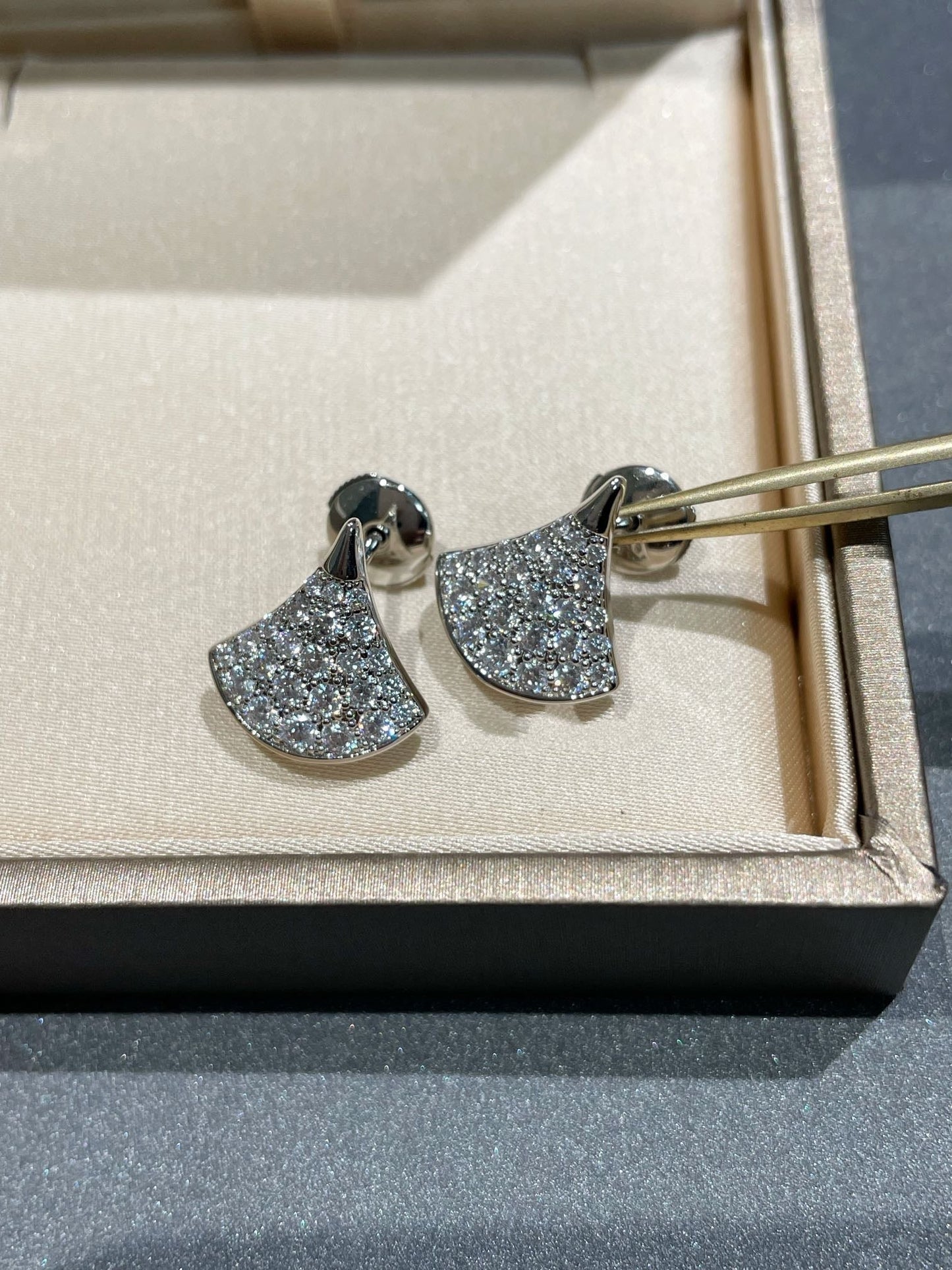 [Kincade Jewelrys]DREAM STUD EARRINGS DIAMOND