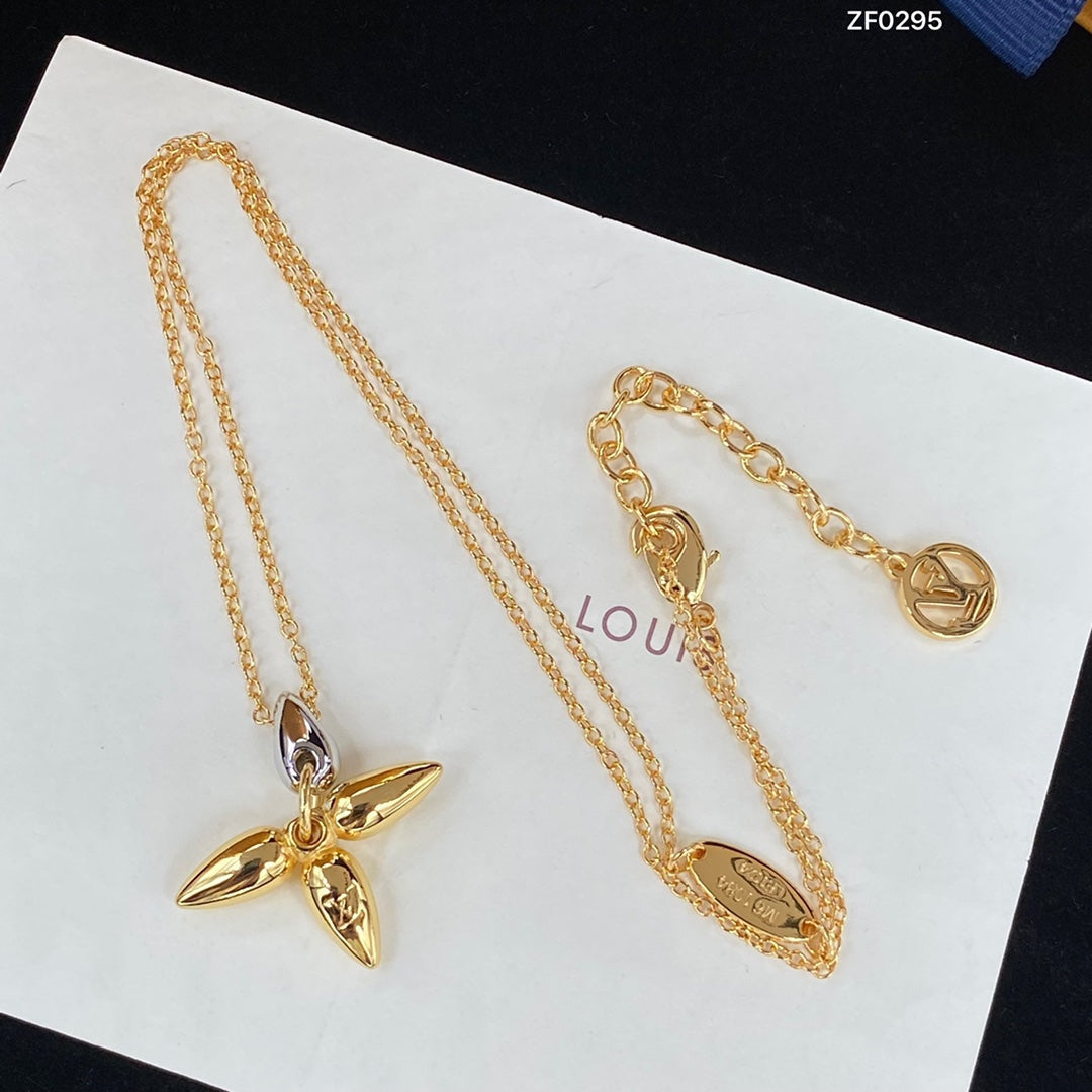 [Kincade Jewelrys]LOUISETTE PEDANT GOLD NECKLACE