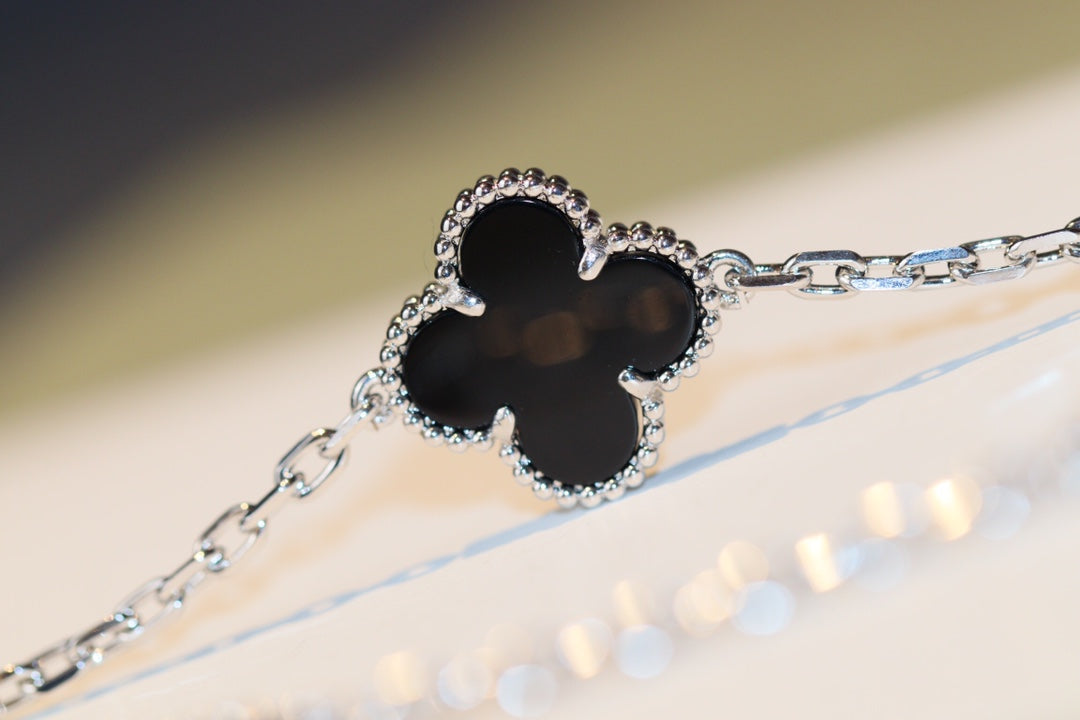[Kincade Jewelrys]CLOVER 20 MOTIFS ONYX DIAMOND SILVER
