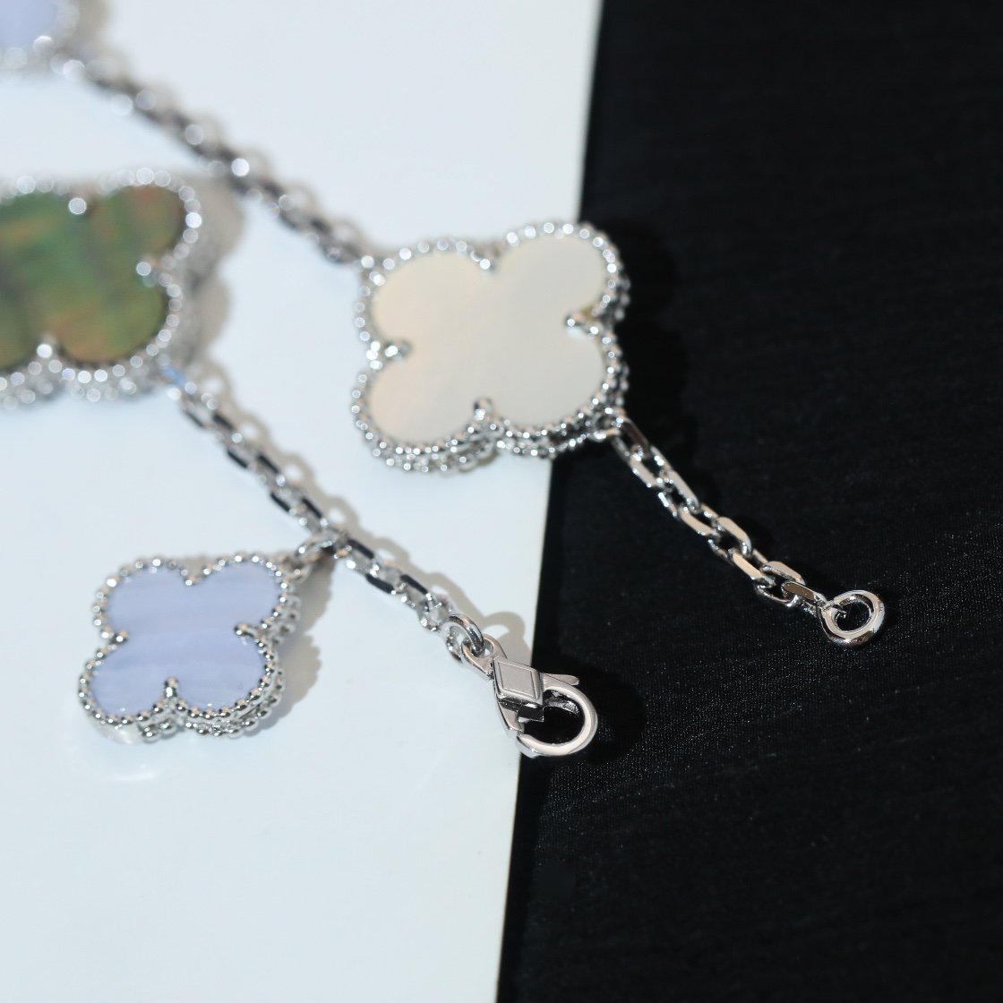 [Kincade Jewelrys]CLOVER BRACELET 5 MOTIFS MOP CHALCEDONY SILVER