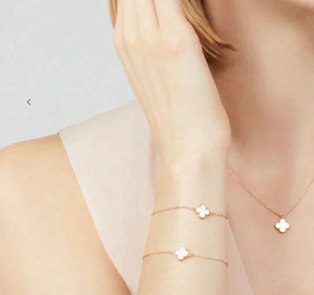 [Kincade Jewelrys]CLOVER MINI 9.5MM WHITE MOTHER-OF-PEARL NECKLACE