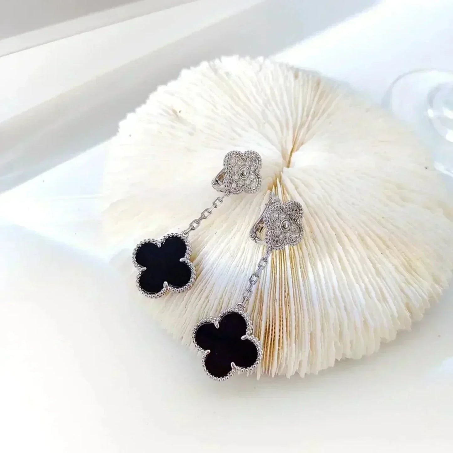 [Kincade Jewelrys]CLOVER 2 MOTIFS  DIAMOND ONYX EARRINGS SILVER