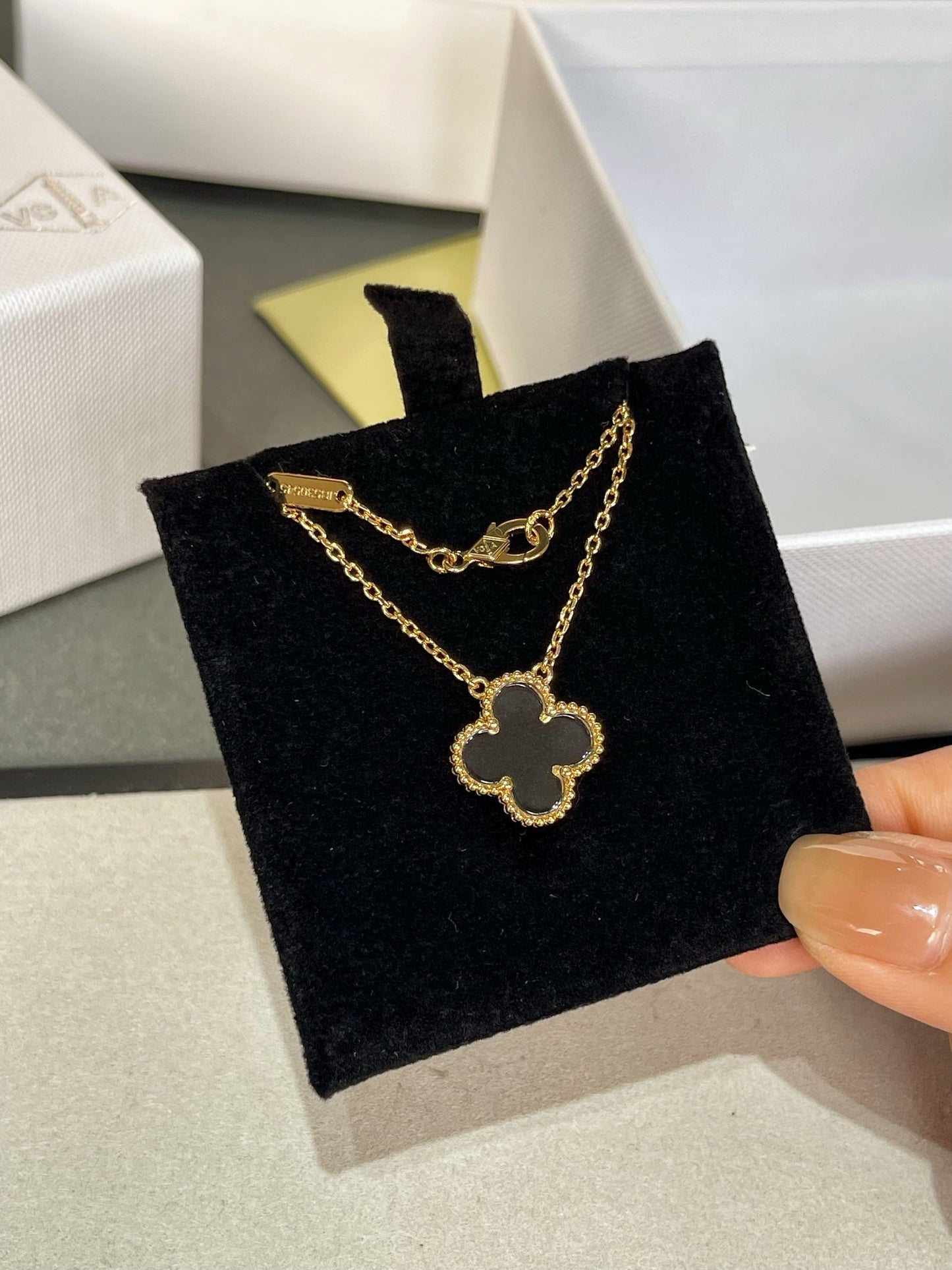[Kincade Jewelrys]CLOVER ROCK CRYSTAL ROSE GOLD NECKLACE