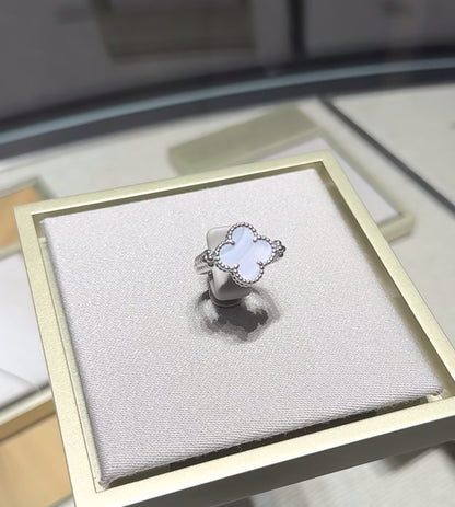 [Kincade Jewelrys] BAGUE EN OR ROSE CLOVER RIVERSIBLE