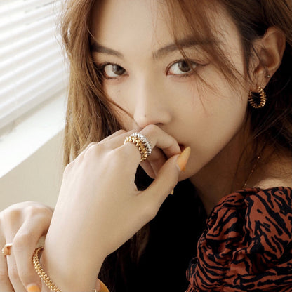 [Kincade Jewelrys]CLASH SMALL HOOP EARRINGS