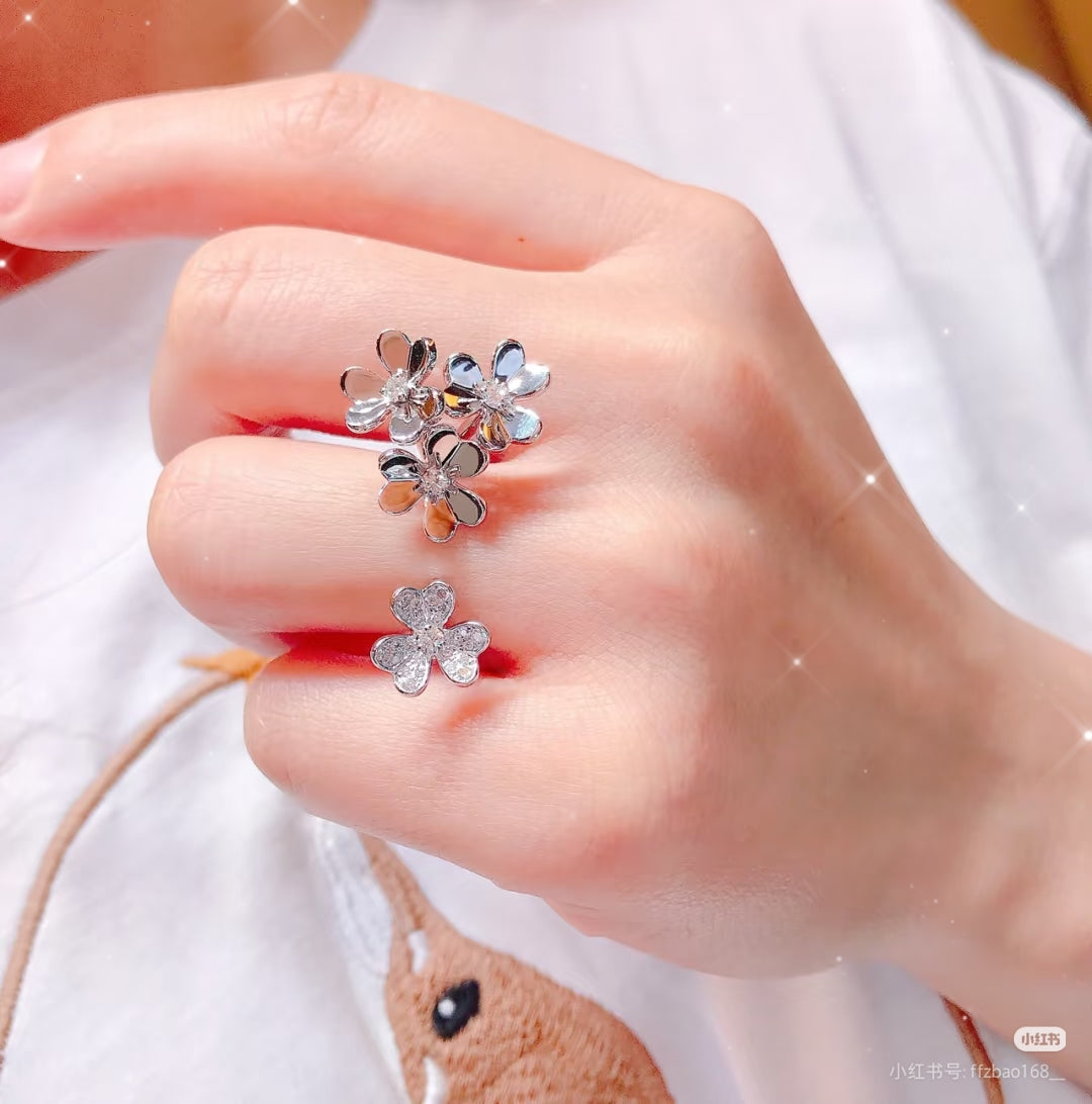 [Kincade Jewelrys]FRIVOLE GOLD 4 FLOWERS RINGS