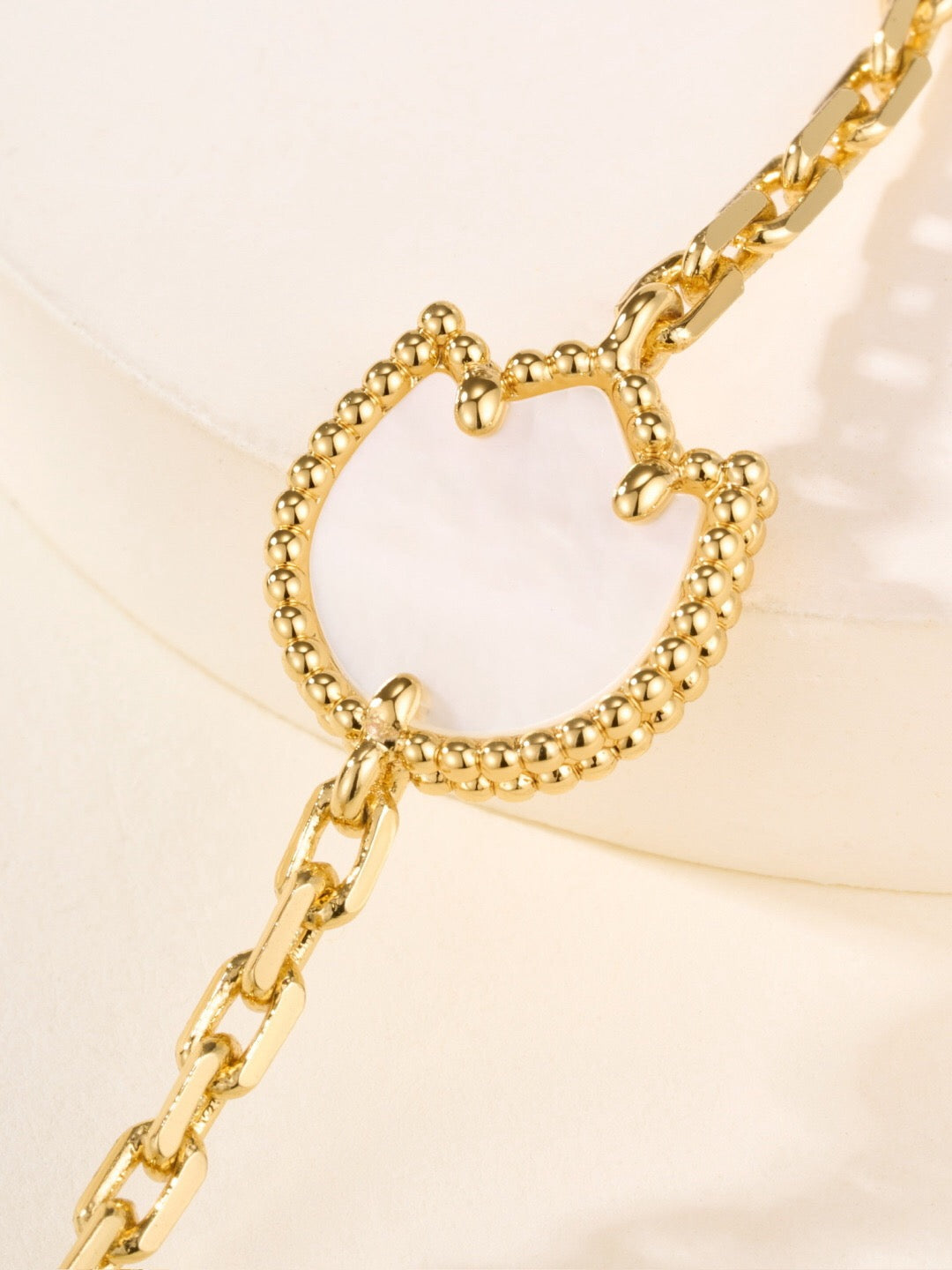 [Kincade Jewelrys] LUCKY BLUE BUTTERFLY  NECKLACE
