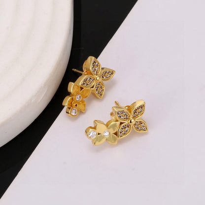 [Kincade Jewelrys]STAR BLOSSOM STUD EARRINGS DIAMONDS