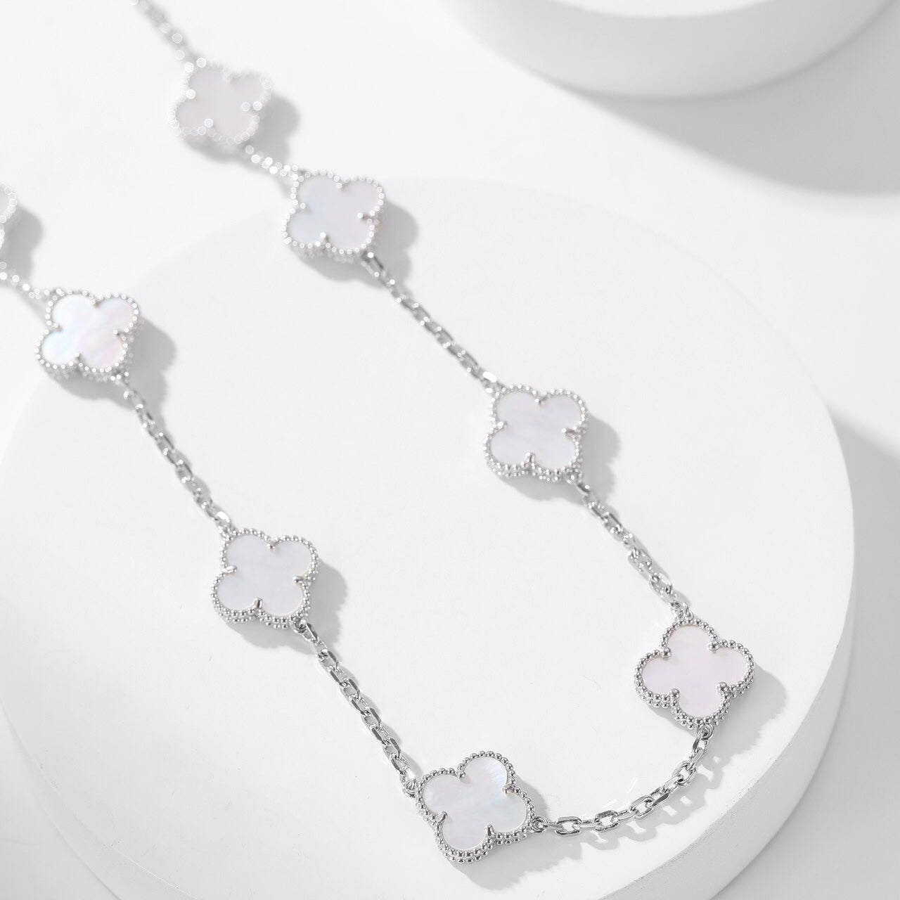 [Kincade Jewelrys]CLOVERS THE 10-MOTIFS WHITE MOTHER OF PEARL NECKLACE
