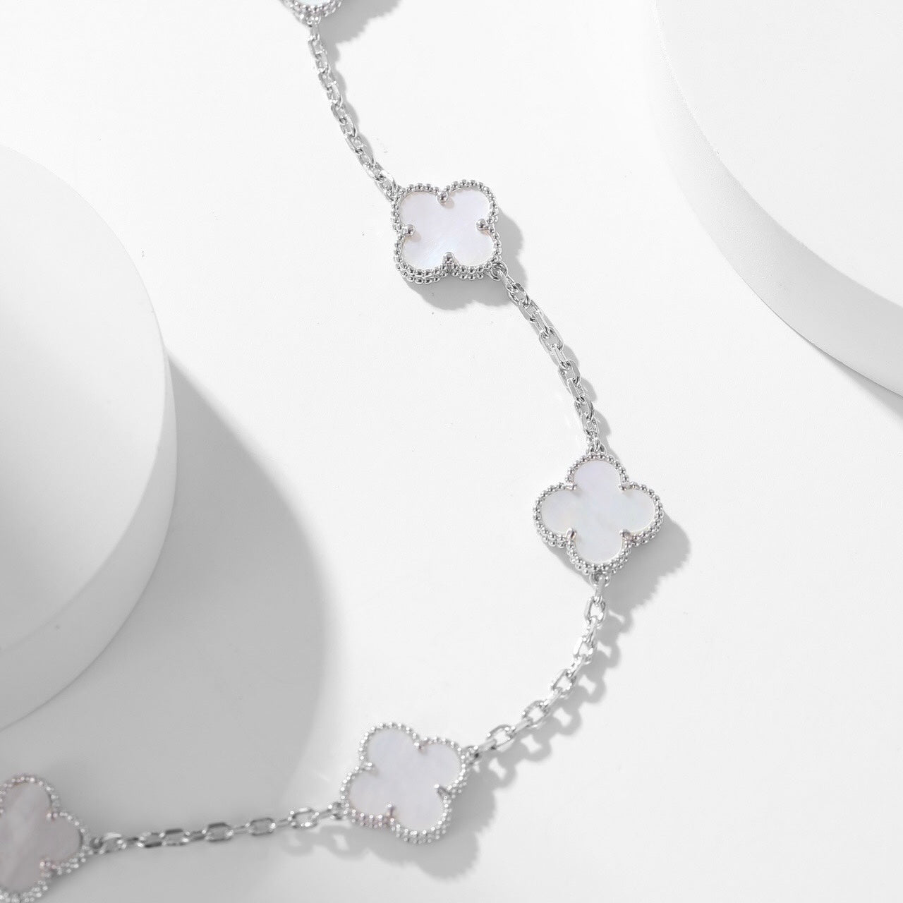 [Kincade Jewelrys]CLOVERS THE 10-MOTIFS WHITE MOTHER OF PEARL NECKLACE