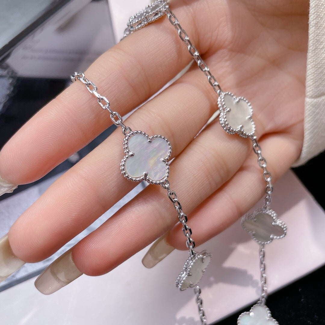[Kincade Jewelrys]CLOVERS THE 10-MOTIFS WHITE MOTHER OF PEARL NECKLACE