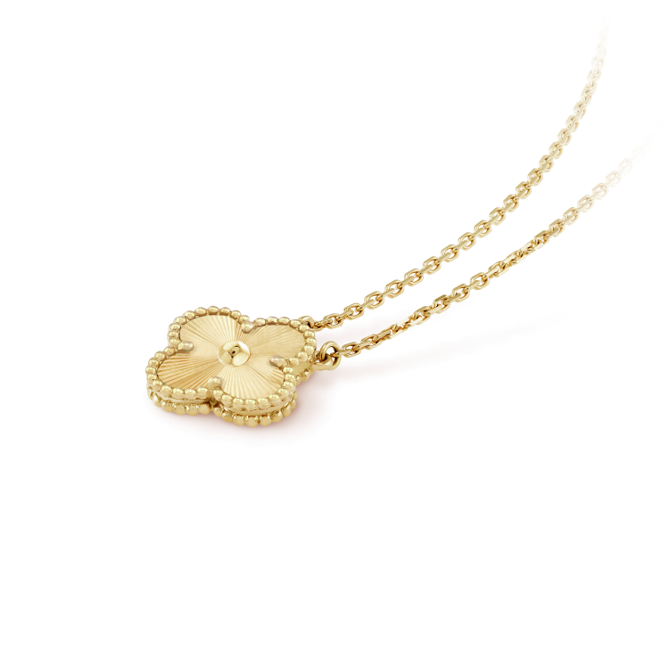 [Kincade Jewelrys]CLOVER 15MM LASER NECKLACE