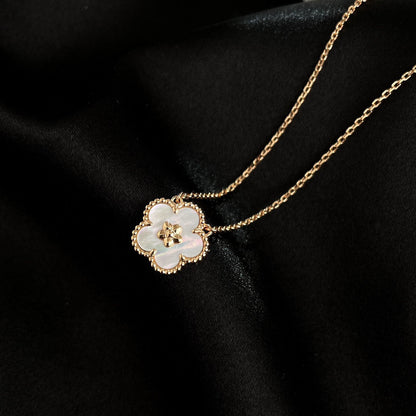 [Kincade Jewelrys]LUCKY  WHITE MOP  PLUM BLOSSOM NECKLACE