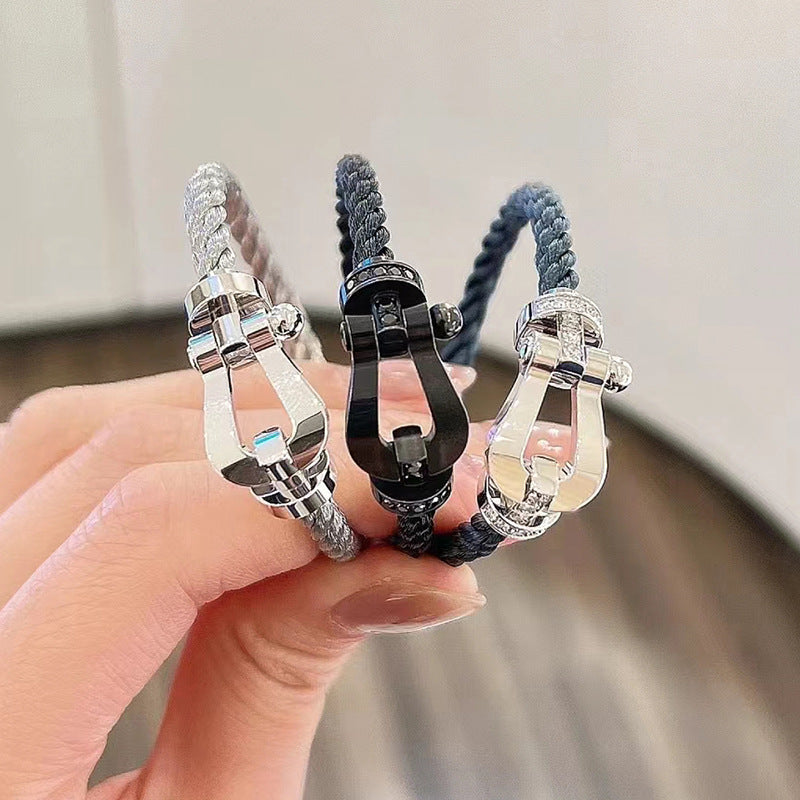 [Kincade Jewelrys]FORCE LARGE HORSESHOE HALF DIAMOND BRACELET GOLD