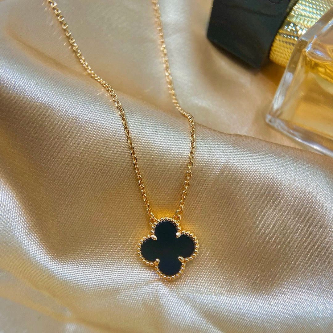 [Kincade Jewelrys]CLOVER 15MM BLACK ONYX SINGLE FLOWER NECKLACE