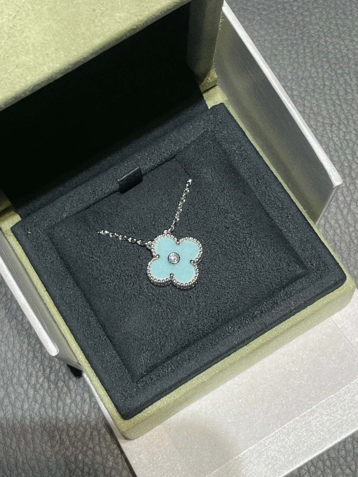 [Kincade Jewelrys]CLOVER 1 DIAMOND LIGHT BLUE SILVER NECKLACE