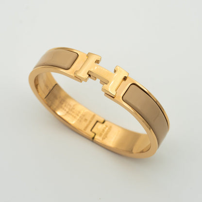 [Kincade Jewelrys]H GREY BRACELET