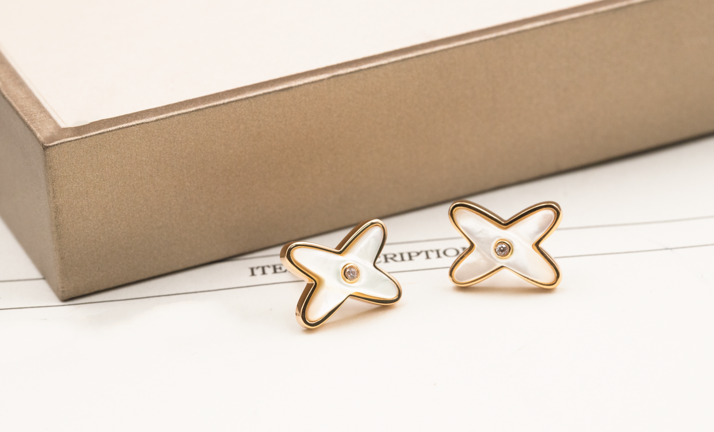 [Kincade Jewelrys]JEUX DE WHITE MOP PINK GOLD DIAMOND EARRINGS