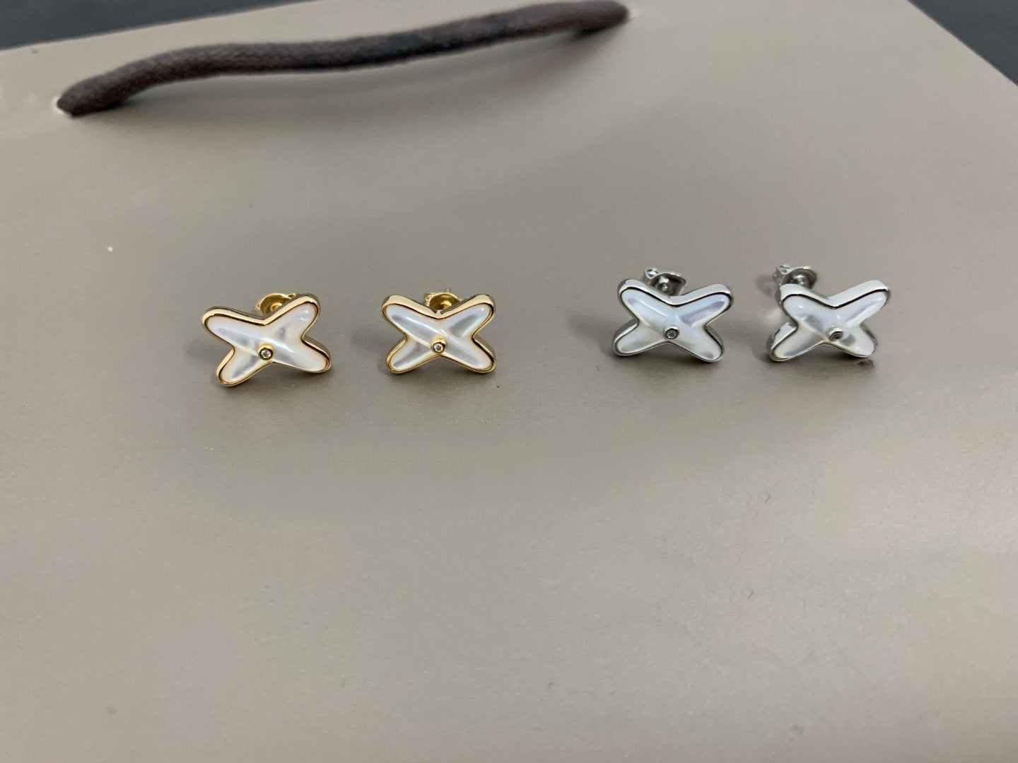 [Kincade Jewelrys]JEUX DE WHITE MOP SILVER DIAMOND EARRINGS