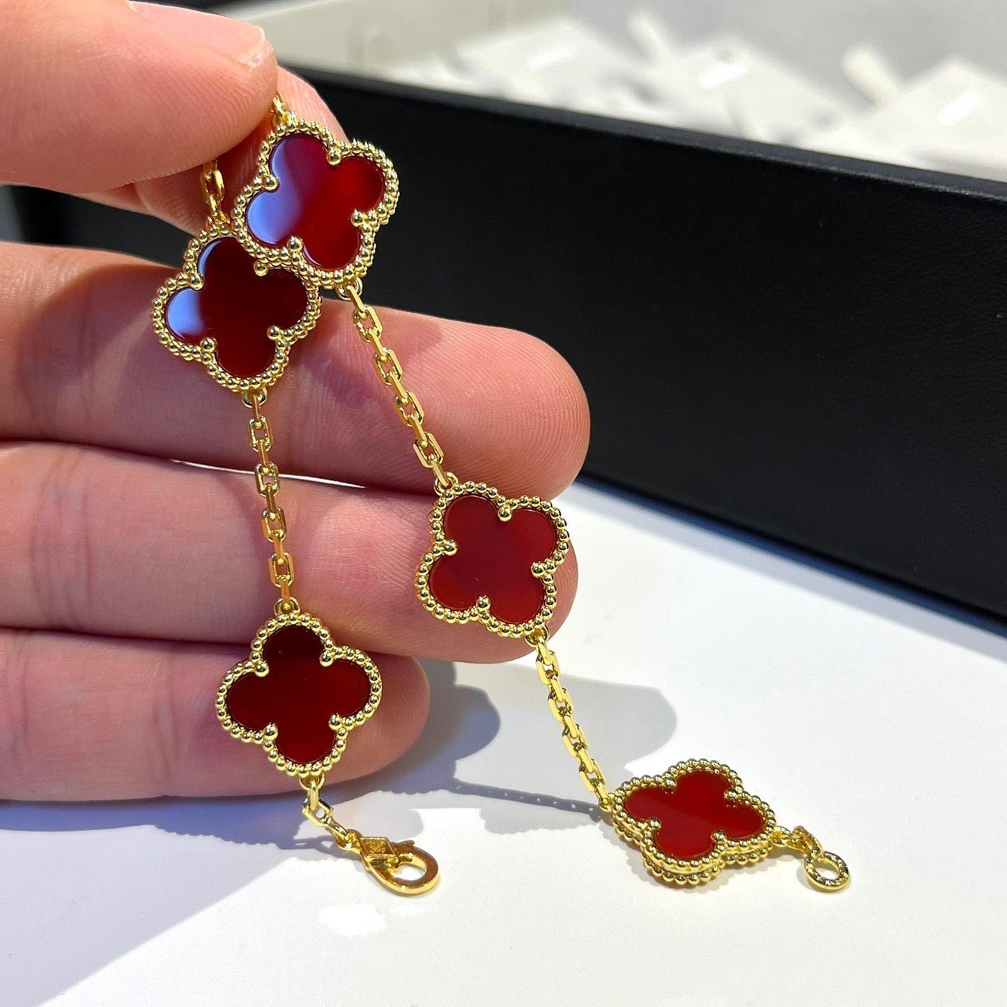 [Kincade Jewelrys]CLOVER 5 MOTIFS RED AGATE  BRACELET
