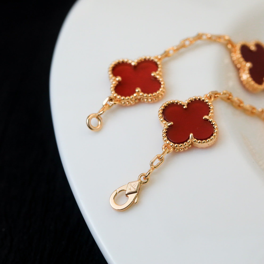 [Kincade Jewelrys]CLOVER 5 MOTIFS RED AGATE  BRACELET