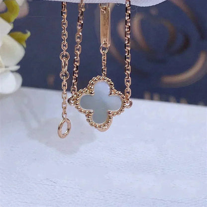 [Kincade Jewelrys]CLOVER WHITE MOP SINGLE FLOWER BRACELET