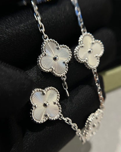 [Kincade Jewelrys]CLOVER SILVER 5 MOTIFS BRACELET